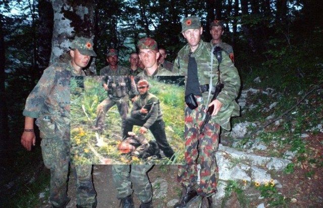 ЈУРИШЕВИЋ3- ДЕСНО СА АК47