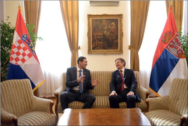 Извор: http://www.mod.gov.rs/multimedia/image/2013/oktobar/28/MJV_1170.JPG