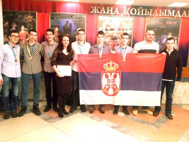 940802_1077407105625064_4119205245625241212_n