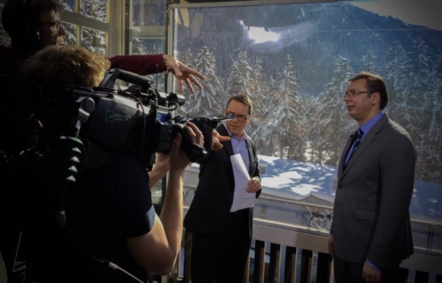 CZPgeq0WAAAtVbE_jpg-large-700x450