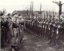 Адолф ХИТЛЕР у посети НДХовом концентрационом логору Јадовно 1941.