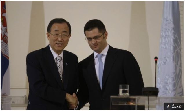 Где ја стадох, ти продужи: Бан Ки Мун и Вук Јеремић