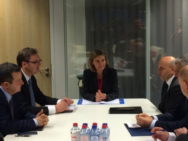 vucic i mogerini u sredin i