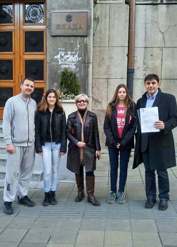 12670243_779959975437044_2370290859854776861_n