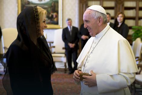 колинда и папа