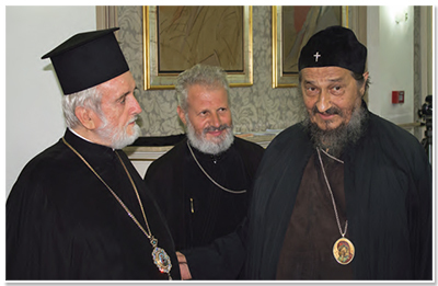 Епископи Атанасије и Игњатије са митрополитом Јованом Зизјуласем