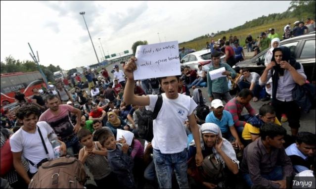 Мигранти на прелазу Хоргош у септембру 2015. (Фото: Архива)