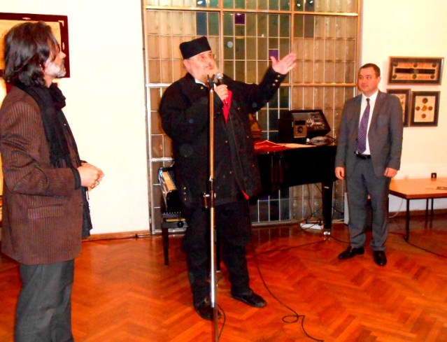 Реч од срца аутора заменику директора Руског дома Роману Никуновом приликом уручивања поклонa