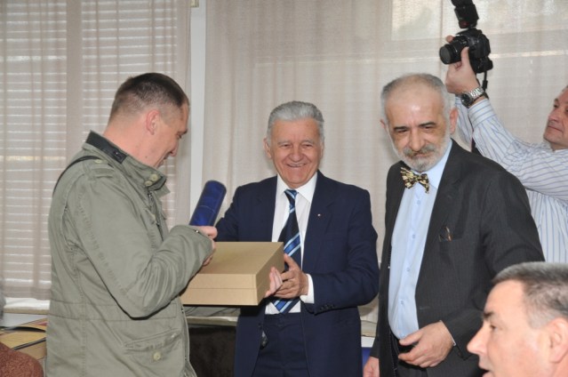 ????????????????????????????????????