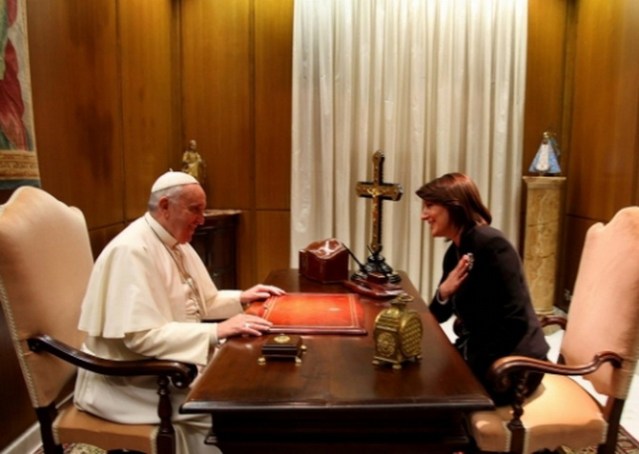 Папа и Јахјага