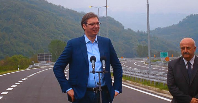 Вучић задовољан.. собом. / Фото: Југпрес 