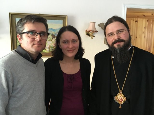 episcopul-ortodox-macarie-dragoi-acasa-la-familia-penticostala-bodnariu-din-norvegia