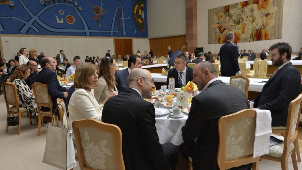 Molitveni-dorucak-8-620x350