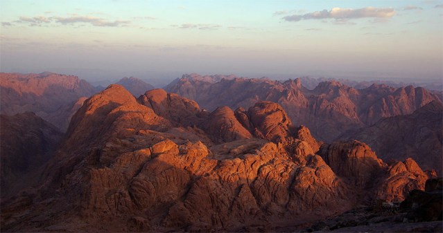 Планина Синај где Бог Мојсеју даде закон