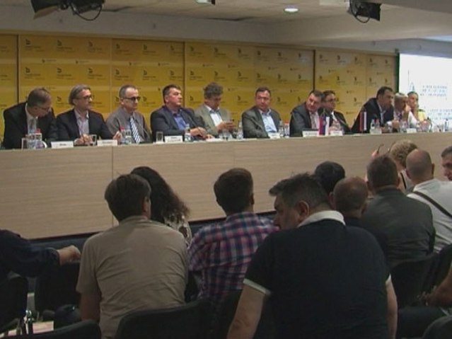 Округли сто - паљење Балкана Фото: РТРС