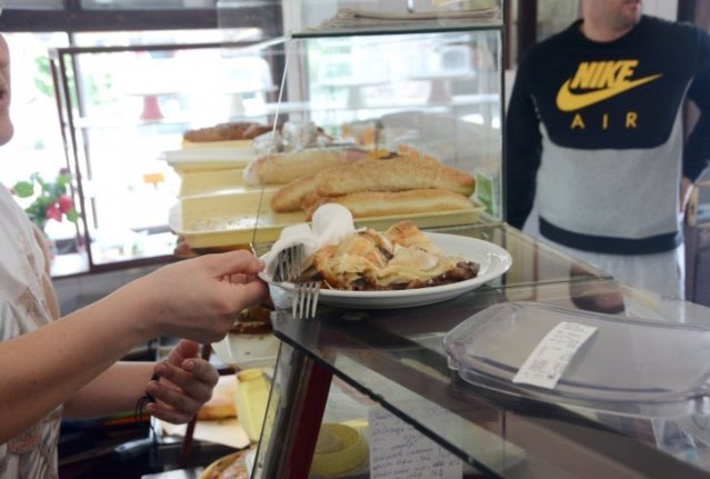 pekara-burek-eurokrem-plazma-foto-filip-plavcic-1465914515-928763