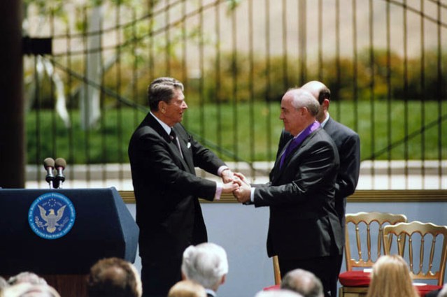 Реган са Горбачовом