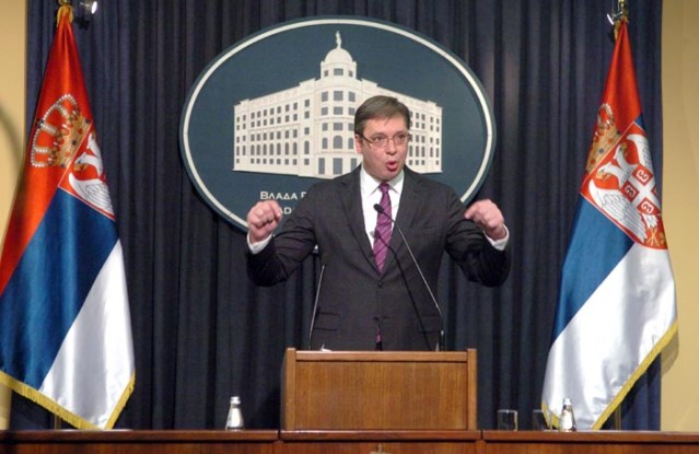 POLITIKA - VLADA REPUBLIKE SRBIJE - PREMIJER ALEKSANDAR VUCIC - KONFERENCIJA ZA NOVINARE - Aleksandar Vucic premijer Srbije na konferenciji za novinare u Vladi Srbije. BGD, 11.05.2016. foto:N.Skenderija