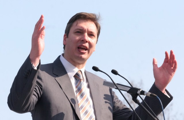 Mesto: Beograd Datum: 05.02.2011 Dogadjaj: DRUTVO/POLITIKA - miting Srpske napredne stranke (SNS) "Izbori se za promene" ispred Doma narodne Skuptine Licnosti: Aleksandar Vuèiæ