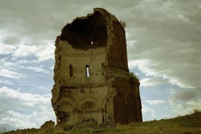 St-Savior-church-Ani-western-armenia-turkey-300x200