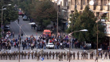 Прва барикада на мосту преко Ибра