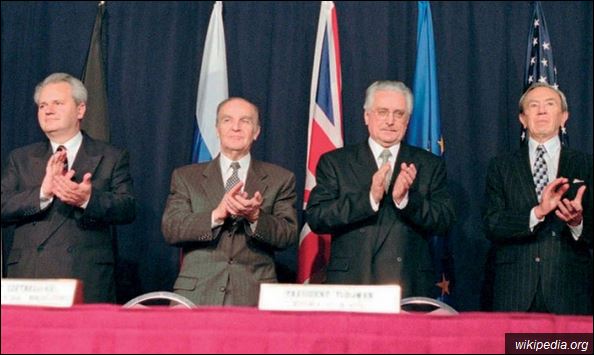 Потписници Дејтона: Милошевић, Изетбеговић и Туђман