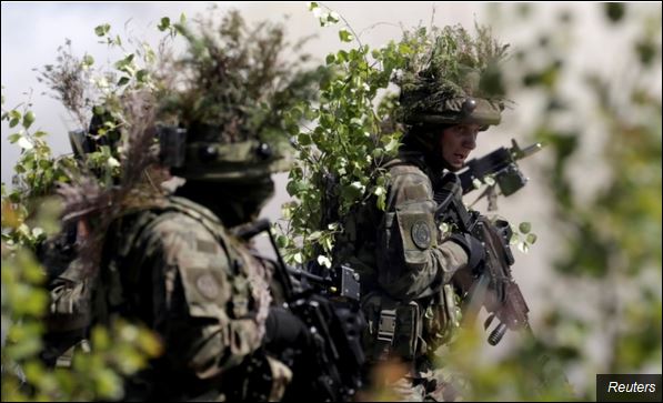 Гомилање НАТО трупа на граници са Русијом опасно