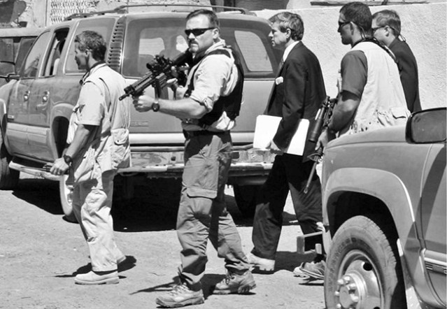 Пол Бремер и „америчка помоћ“