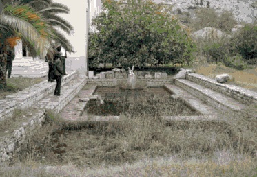 Црква Пресвете Богородице, крај 13. века, остаци темеqа – цркву подигла Јелена Анжујска – Дањ – Вау Дејсе, срушена у “културној револуцији” 1968. године