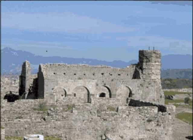 Црква Светог Стефана, 14. век, налази се у централном делу Скадарске тврђаве