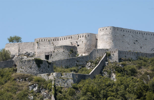 Васиљковић се терети за ратне злочине на Книнској тврђави средином 1991. године