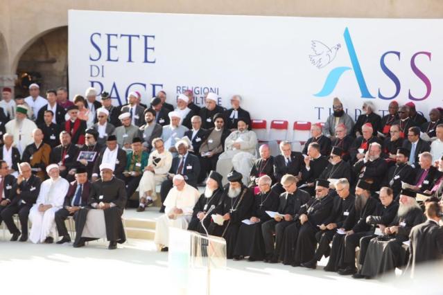 la_cerimonia_finale_di_assisi_con_il_papa_francesco_10