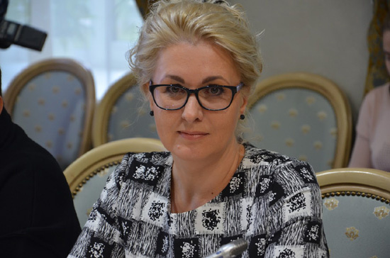 Јелена Пономјарева