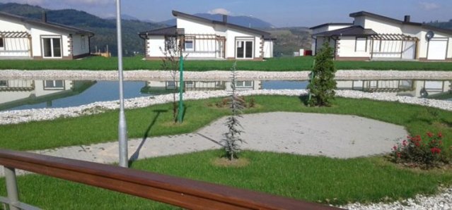 resort5_700x336_converted