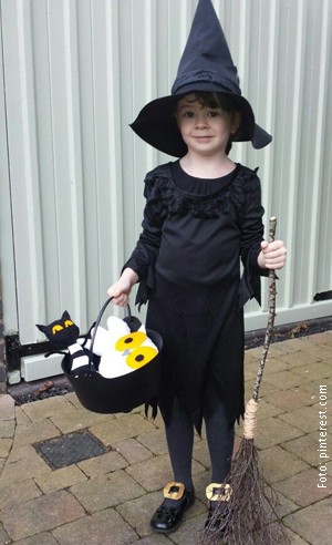 dete-u-kostimu-vestice