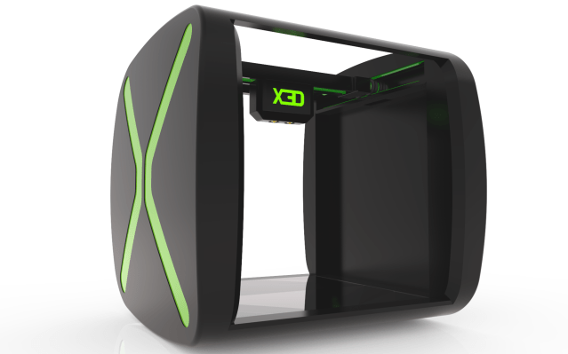 На слици: Xtreme 3D Штампач на којем Алекс Томић тренутно ради са својим тимом сарадника