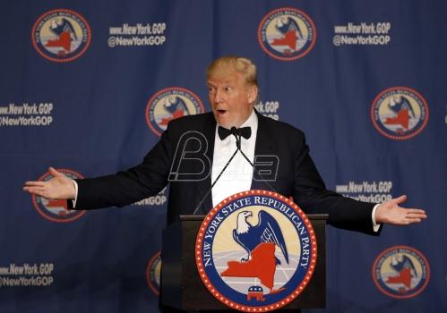 tramp-govornica_1478678588-499x350