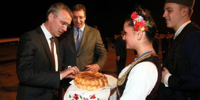 xilustracija_5305-1-1000x500-jpg-pagespeed-ic-ngjxtwdj-j