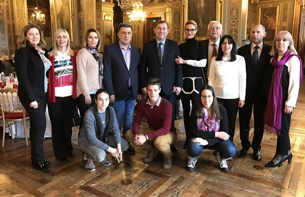 Делегација Ваљева на пријему у Паризу