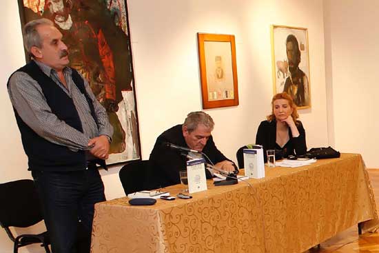 На промоцији књиге проф. др Милоша Ковачевића „Српски језик између науке и политике“ у Требињу: Михајло Шћепановић, Милош Ковачевић и Милана Бабић