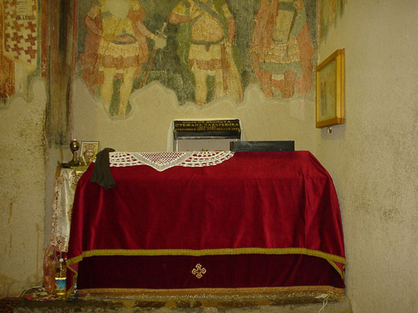 Мошти Светог деспота Стефана Лазаревића у манастиру Копорин 