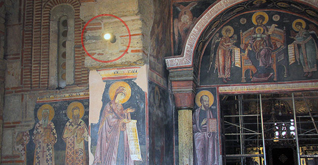 Новоуређена унутрашњост цркве манастира Грачаница. / Фото: КМ Новине 