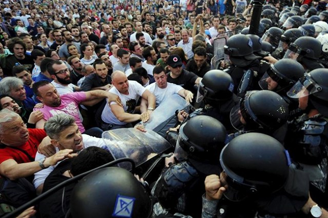 Нереди у Скопљу