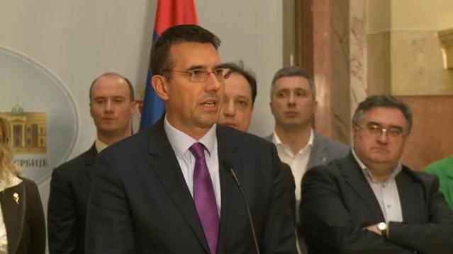 bg-live-6-1640-061218_Still003